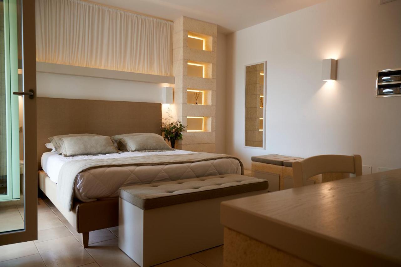 โรงแรมมอนติโร Santa Maria di Leuca ภายนอก รูปภาพ